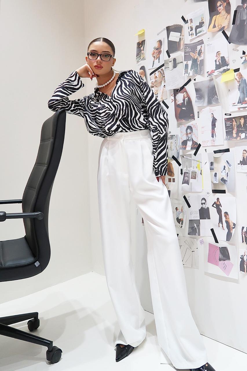 Elegant Wide-Leg Trousers